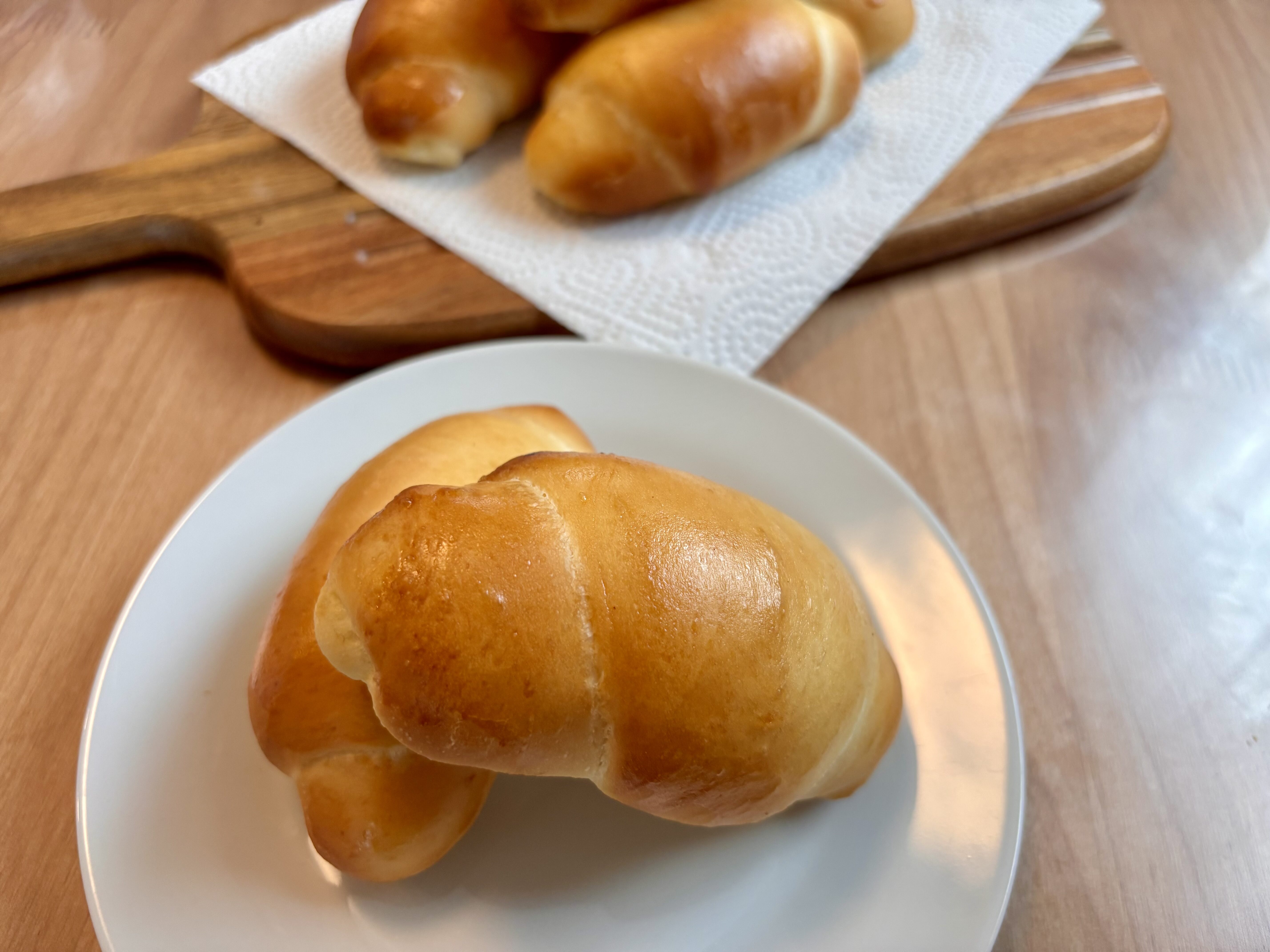 初心者でもふわふわ!家庭で簡単ロールパンのレシピと作り方